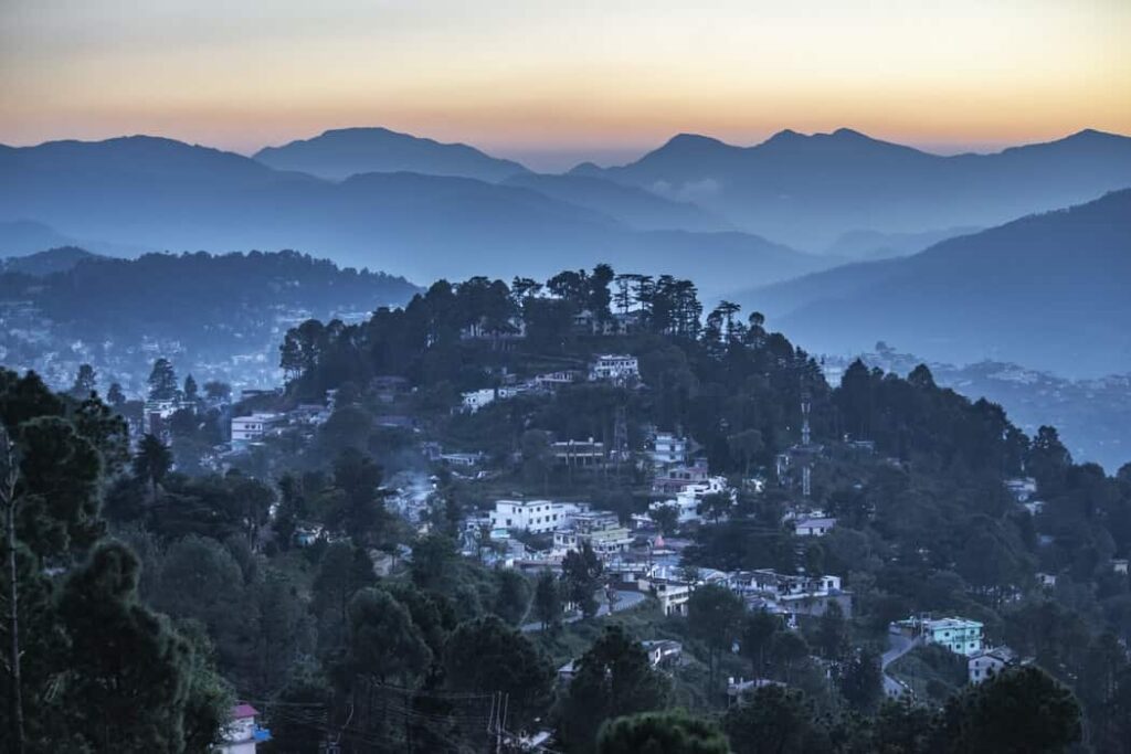अल्मोड़ा उत्तराखंड के दर्शनीय स्थल | Almora Uttarakhand in Hindi 2025 अल्मोड़ा उत्तराखंड के दर्शनीय स्थल | Almora Uttarakhand in Hindi 2025